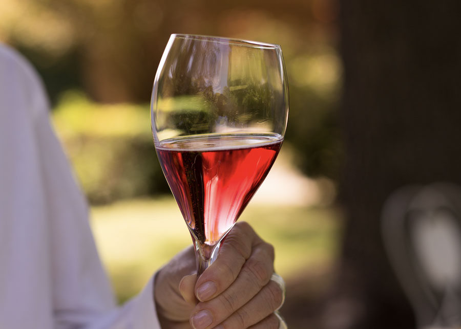 L’estate è un vino rosso leggero, meglio se Lambrusco di Sorbara Vecchia Modena Premium di Cleto Chiarli